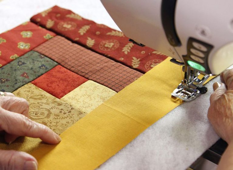 9 Best Sewing Machines For Quilting Reviewed in Detail (Summer 2023)