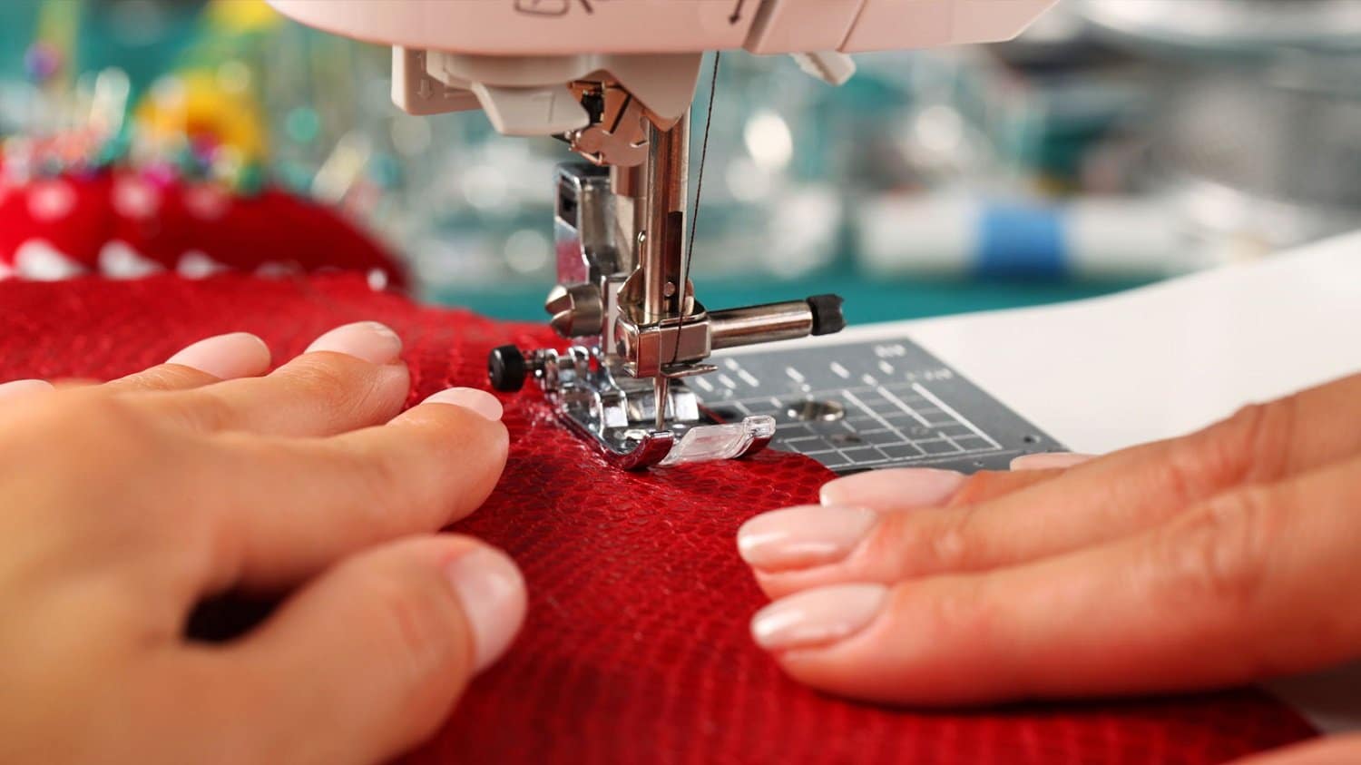 5 Best Mechanical Sewing Machines Reviewed in Detail (Summer 2023)