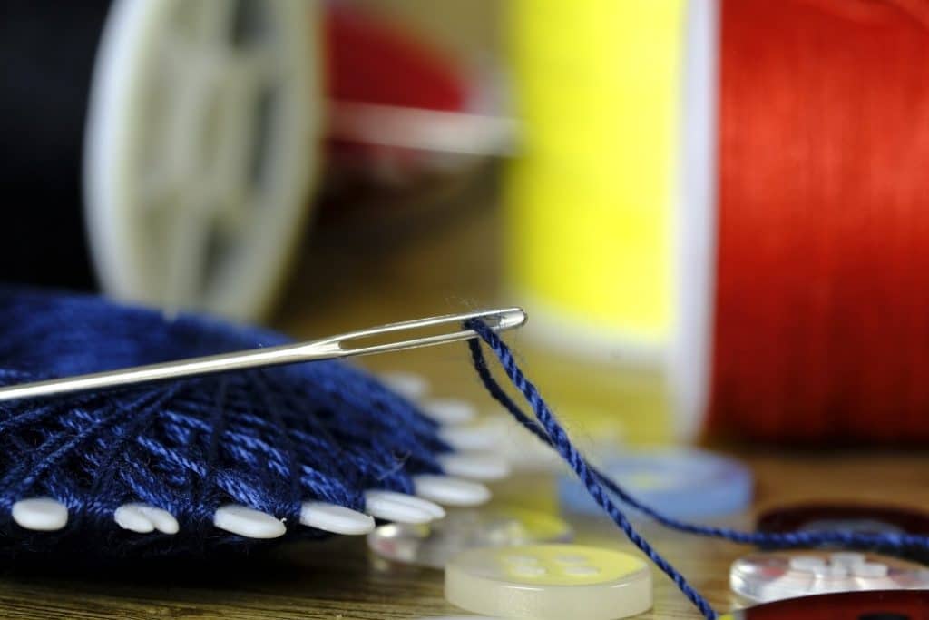 6 Best Hand Quilting Needles for the Most Daring Projects (Summer 2022)