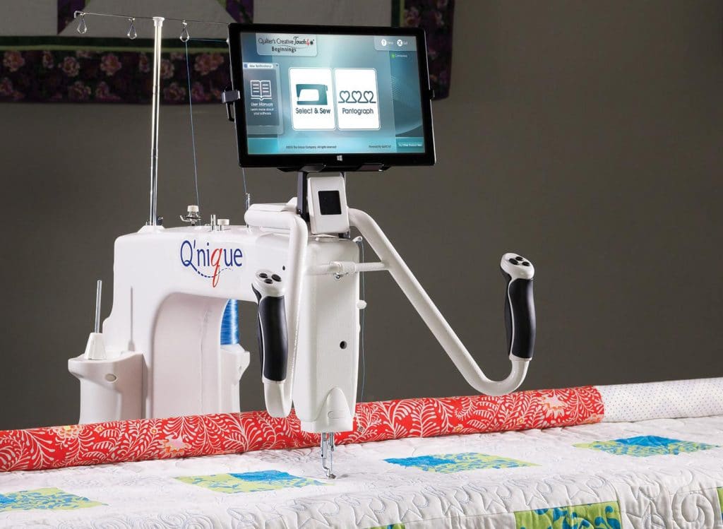 4 Best Mid-Arm Quilting Machines - Reviews and Buying Guide