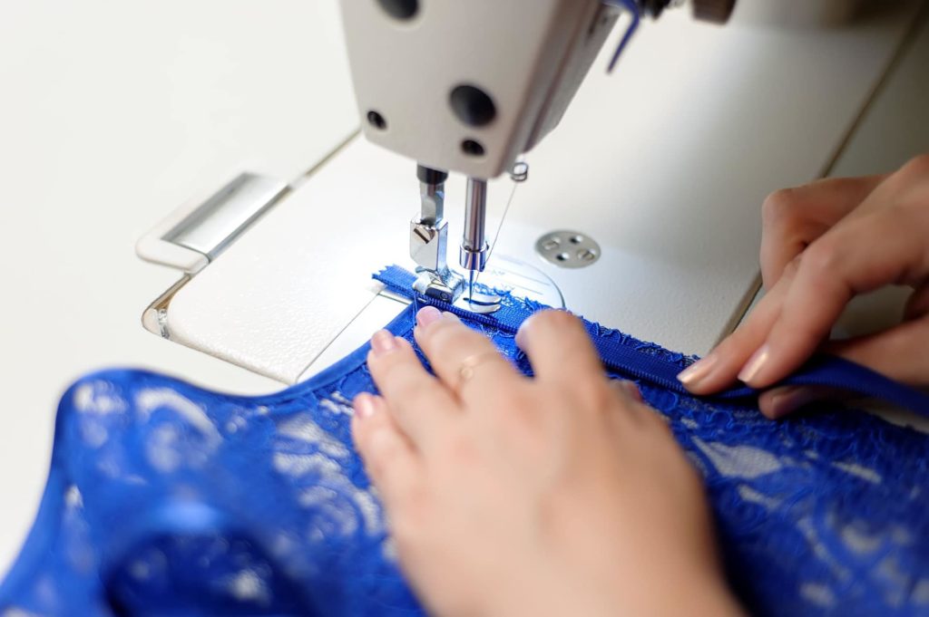 How to Lock Stitches on a Sewing Machine
