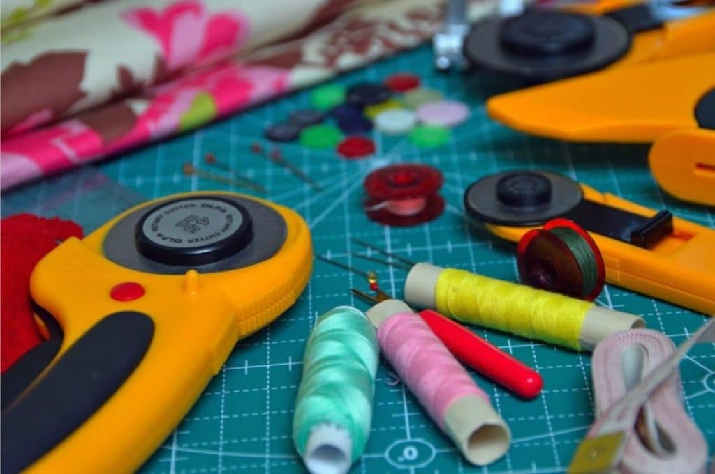 How to Sew by Hand - Everything a Beginner Should Know