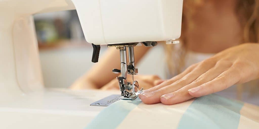 How to Lock Stitches on a Sewing Machine