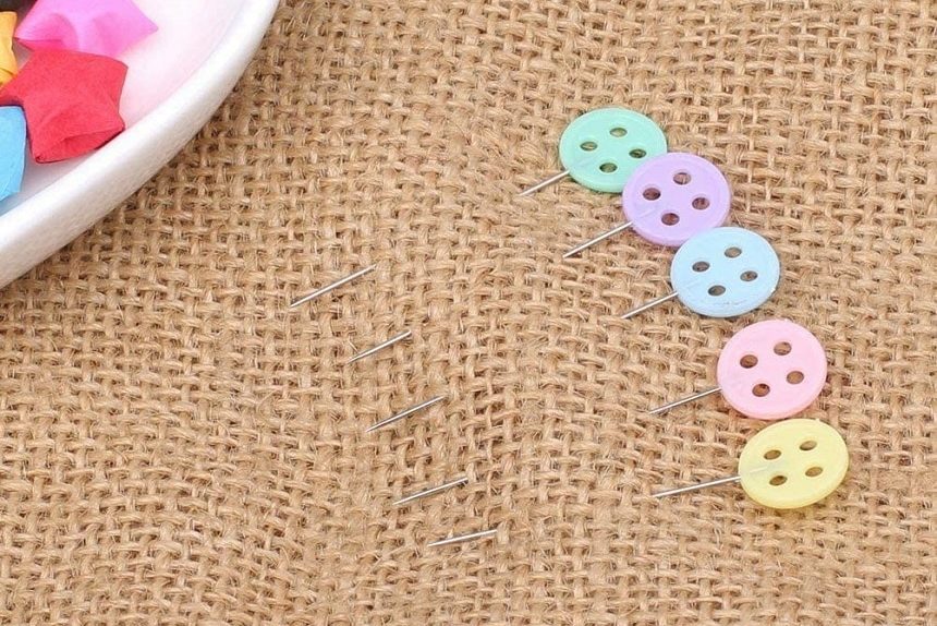 10 Best Quilting Pins for Basting, Piecing, Applique and Patchwork (Summer 2022)