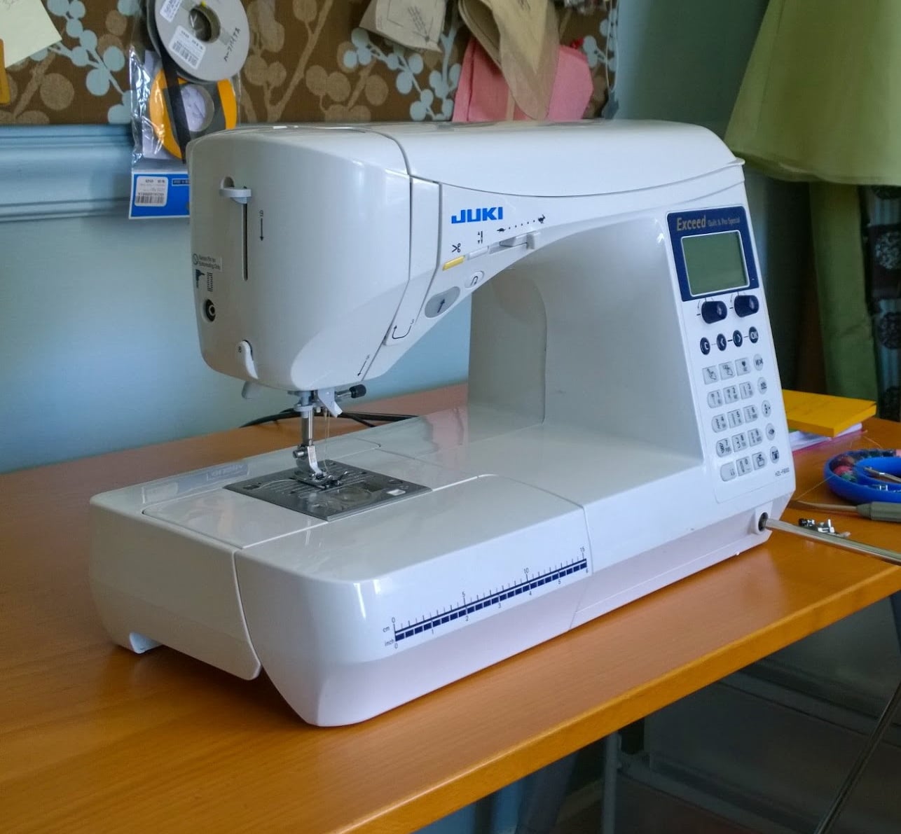 5 Best Computerized Sewing Machines Reviewed in Detail (Winter 2024)