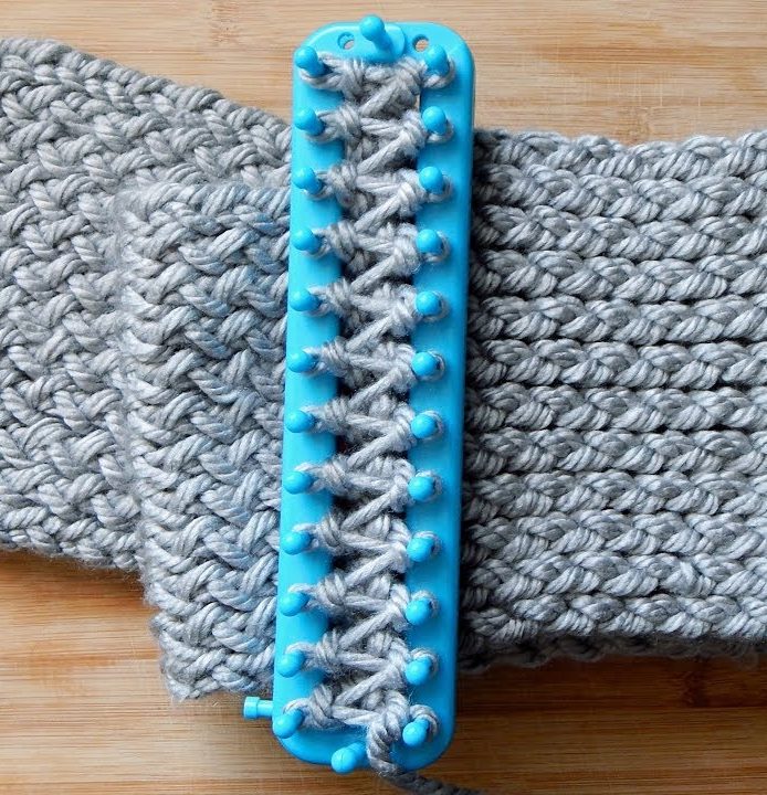 8 Best Knitting Looms Reviewed in Detail (Fall 2023)