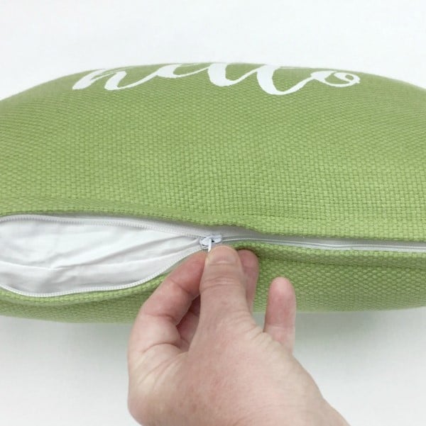 How to Make a Pillow Cover with a Zipper
