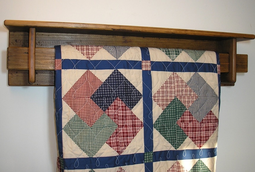 8 Ways to Hang a Quilt With and Without Sewing