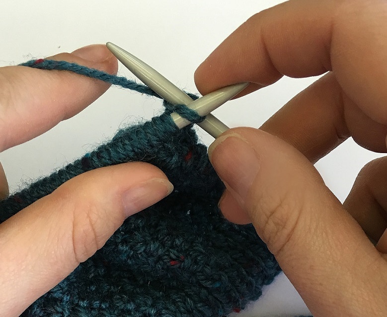 Continental Style Knitting: What Is It and How to Do?