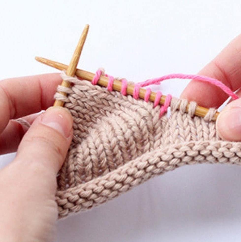 How to Pick Up Stitches: Different Methods and Tips