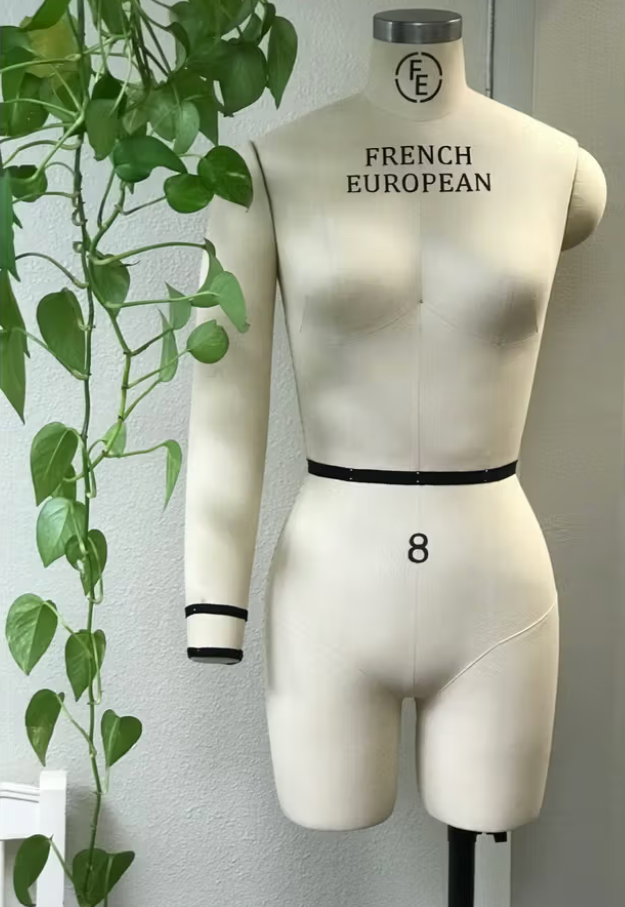 French European Inc. Missy Dress Form